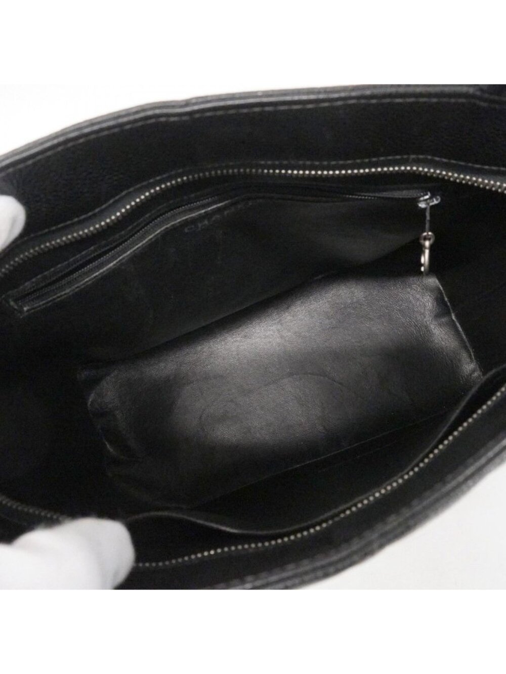 Chanel Tote Medallion Caviar Leather Black Silver - Picture 4 of 10